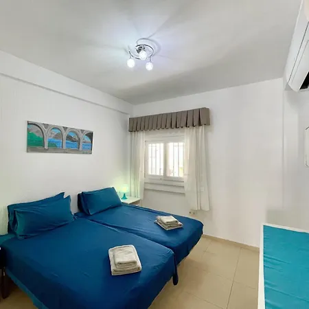 شقة First Line To Sea, In Verdemar With Pool And Sea Views نيرخا