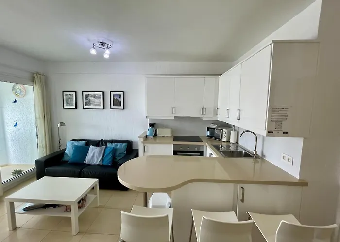 First Line To Sea, In Verdemar With Pool And Sea Views Apartamento