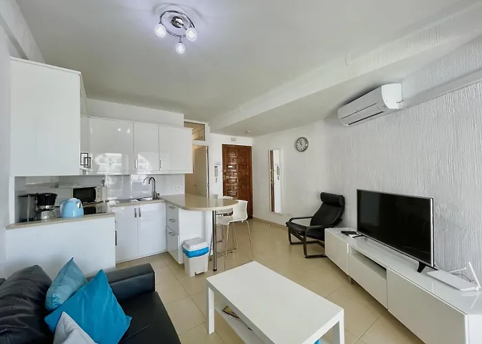 First Line To Sea, In Verdemar With Pool And Sea Views