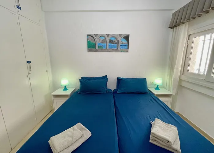 First Line To Sea, In Verdemar With Pool And Sea Views Apartamento