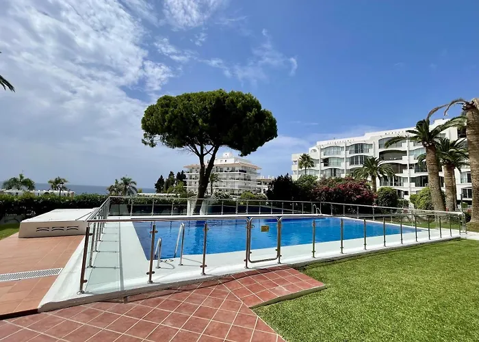 Apartamento First Line To Sea, In Verdemar With Pool And Sea Views