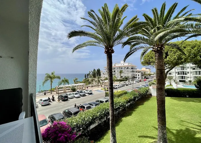 First Line To Sea, In Verdemar With Pool And Sea Views Nerja