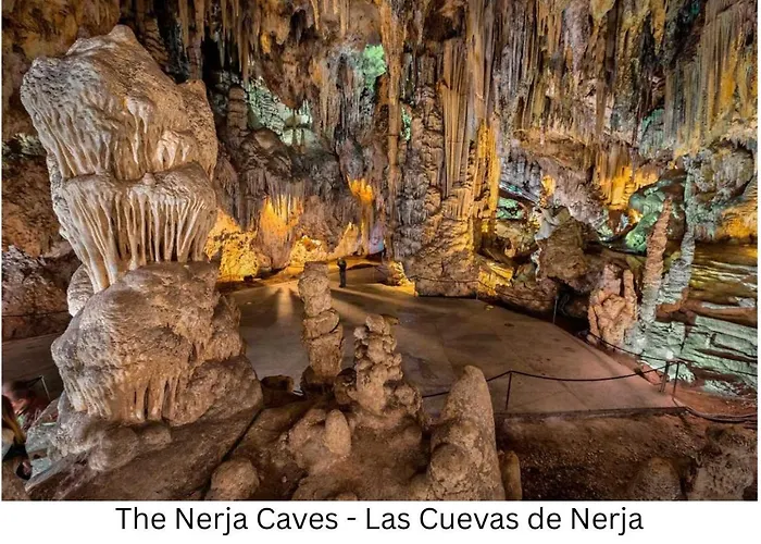 First Line To Sea, In Verdemar With Pool And Sea Views * Nerja