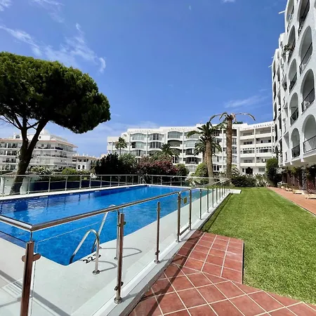 First Line To Sea, In Verdemar With Pool And Sea Views