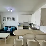 First Line To Sea, In Verdemar With Pool And Sea Views Апартаменты