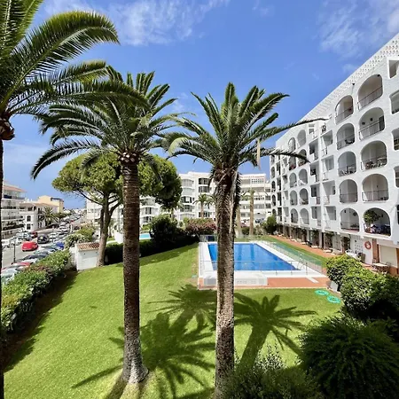First Line To Sea, In Verdemar With Pool And Sea Views דירה