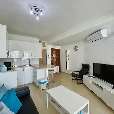 First Line To Sea, In Verdemar With Pool And Sea Views