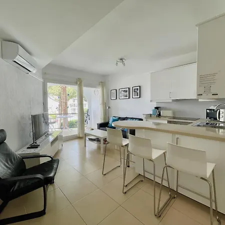 Apartman First Line To Sea, In Verdemar With Pool And Sea Views *