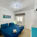Lägenhet First Line To Sea, In Verdemar With Pool And Sea Views Nerja